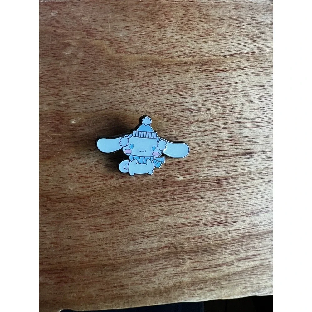 Loungefly Hello‎ Kitty And Friends Winter Outfit Enamel Pin OPEN Cinnamoroll